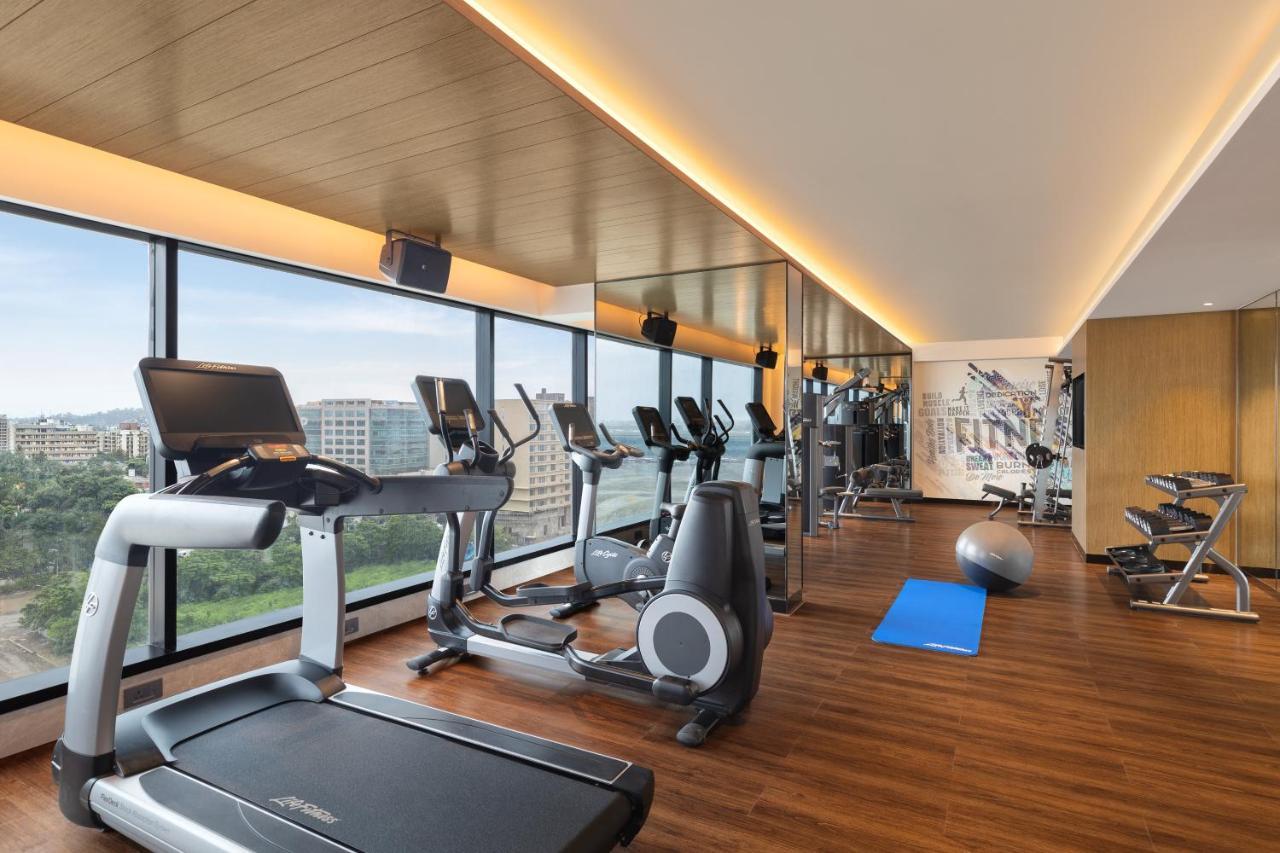 Hotel Fairfield By Marriott Mumbai International Airport Esterno foto