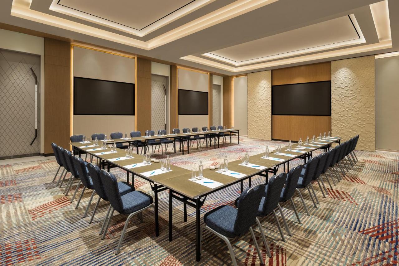 Hotel Fairfield By Marriott Mumbai International Airport Esterno foto